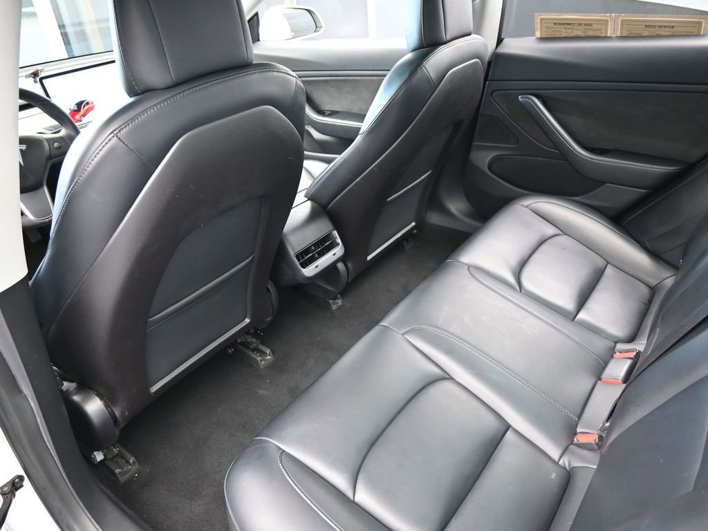Used 2019 Tesla Model 3 Standard Range Plus image 31