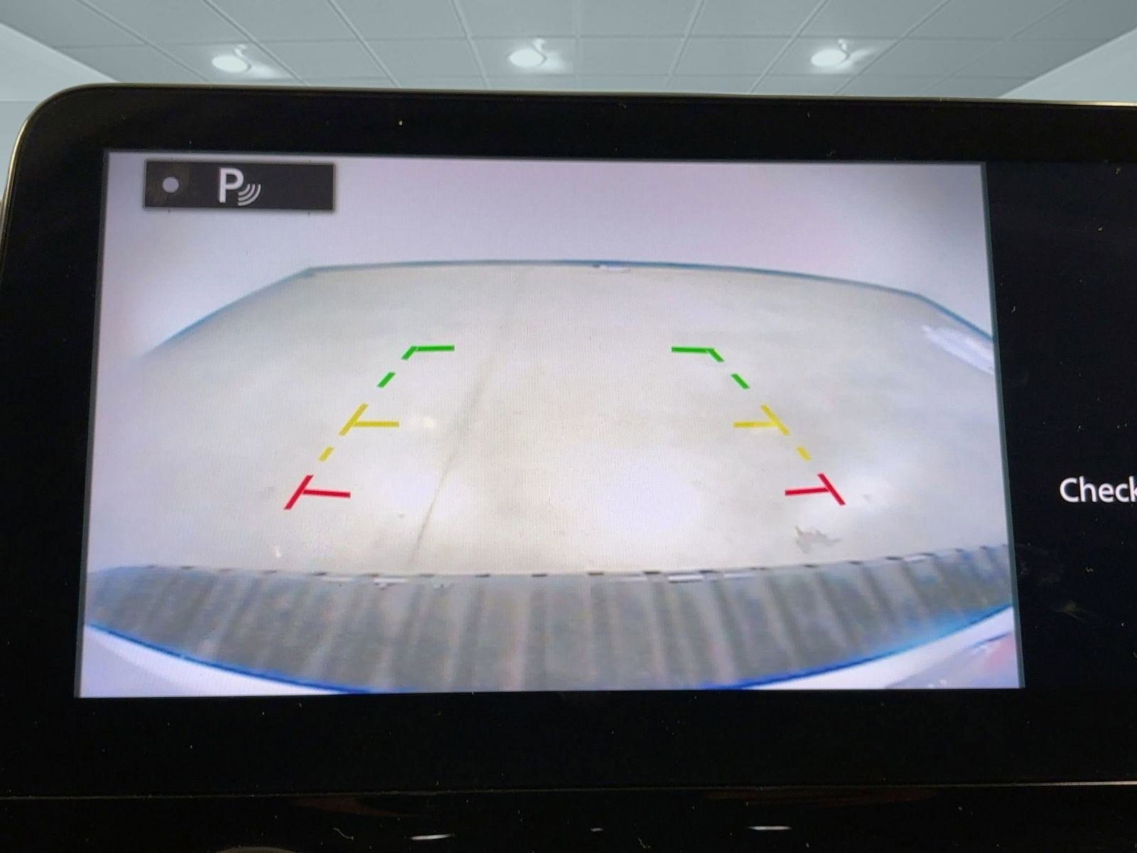 Used 2021 Nissan Armada SV image 25