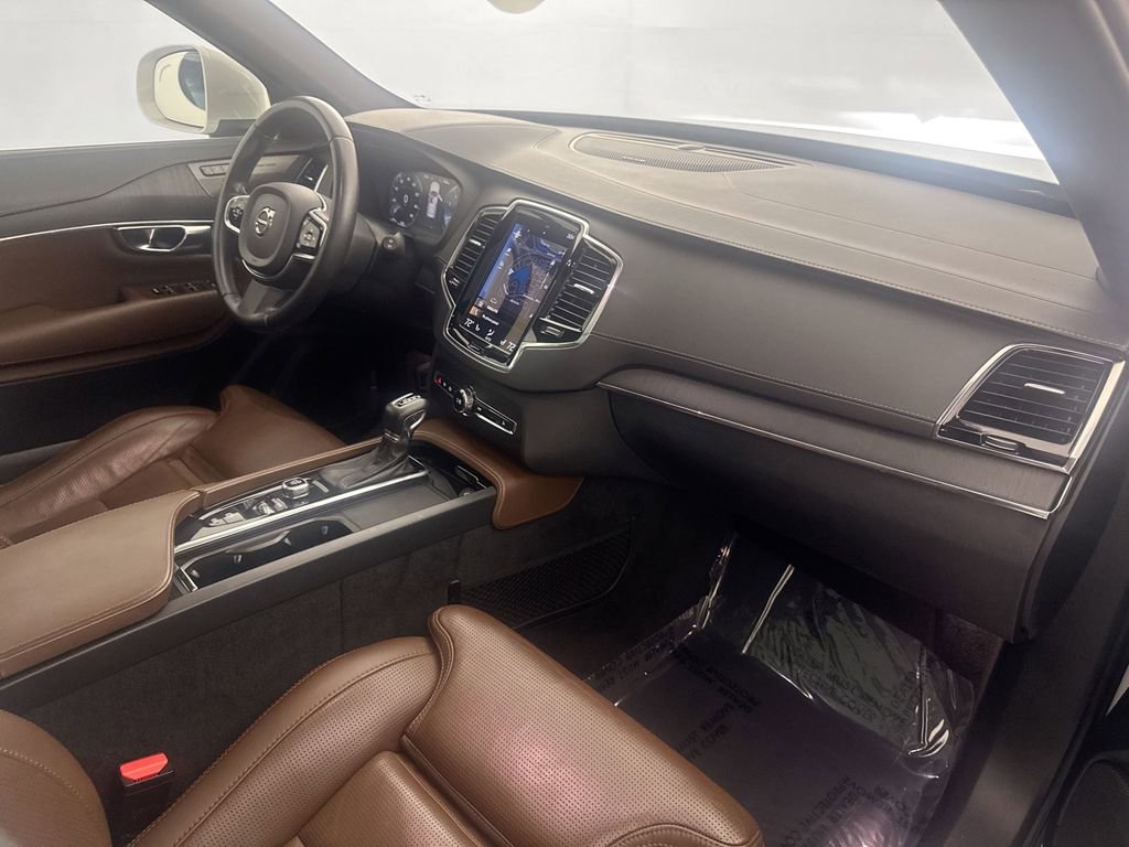 Used 2021 Volvo XC90 T6 Inscription w/ Protection Package Premier image 28