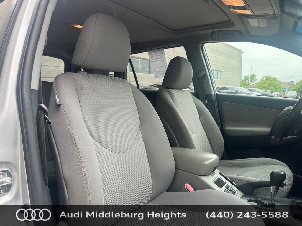 Used 2012 Toyota RAV4 4WD w/ Upgrade Value Pkg image 25