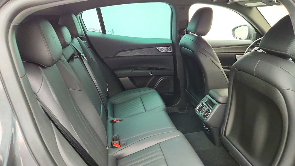 Used 2023 Maserati Grecale Modena AWD/4WD image 24