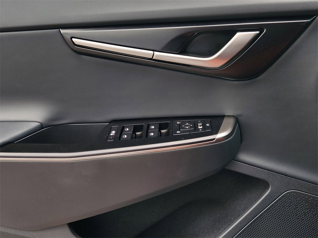 New 2025 Kia EV6 Light w/ Light LR Technology Package image 18
