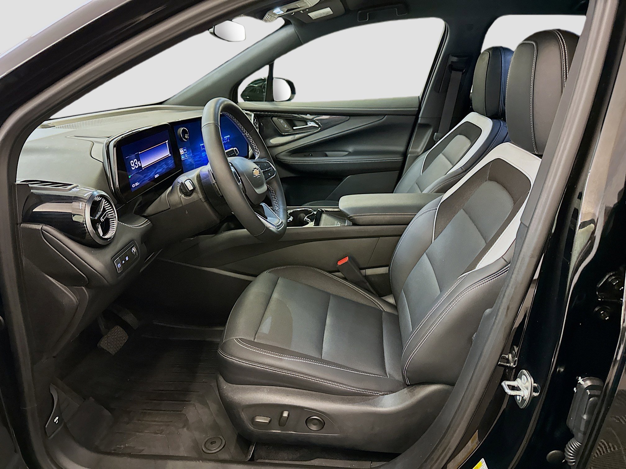Used 2024 Chevrolet Blazer EV LT image 13