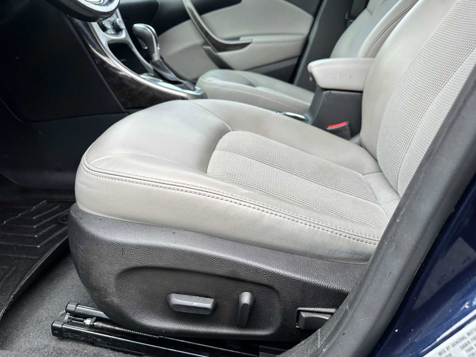 Used 2016 Buick Verano Sport Touring FWD image 17