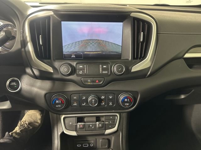 Used 2022 GMC Terrain SLT w/ Elevation Edition image 22
