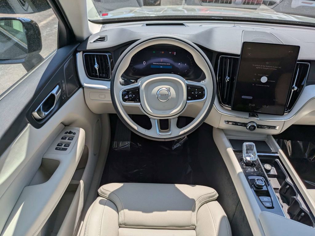 New 2026 Volvo XC60 B5 Ultra w/ Protection Package Premier AWD/4WD image 17