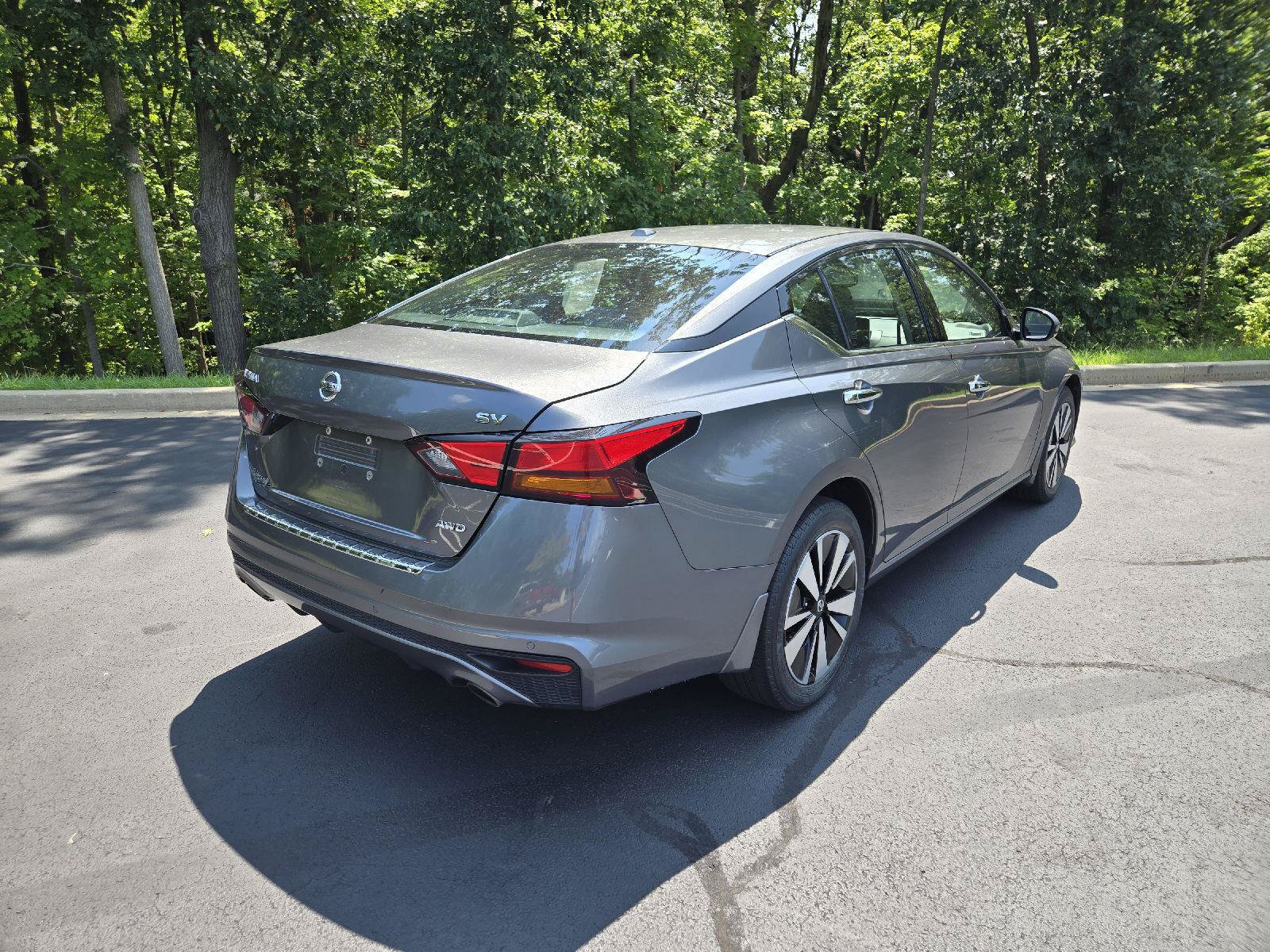 Used 2019 Nissan Altima 2.5 SV AWD/4WD image 3