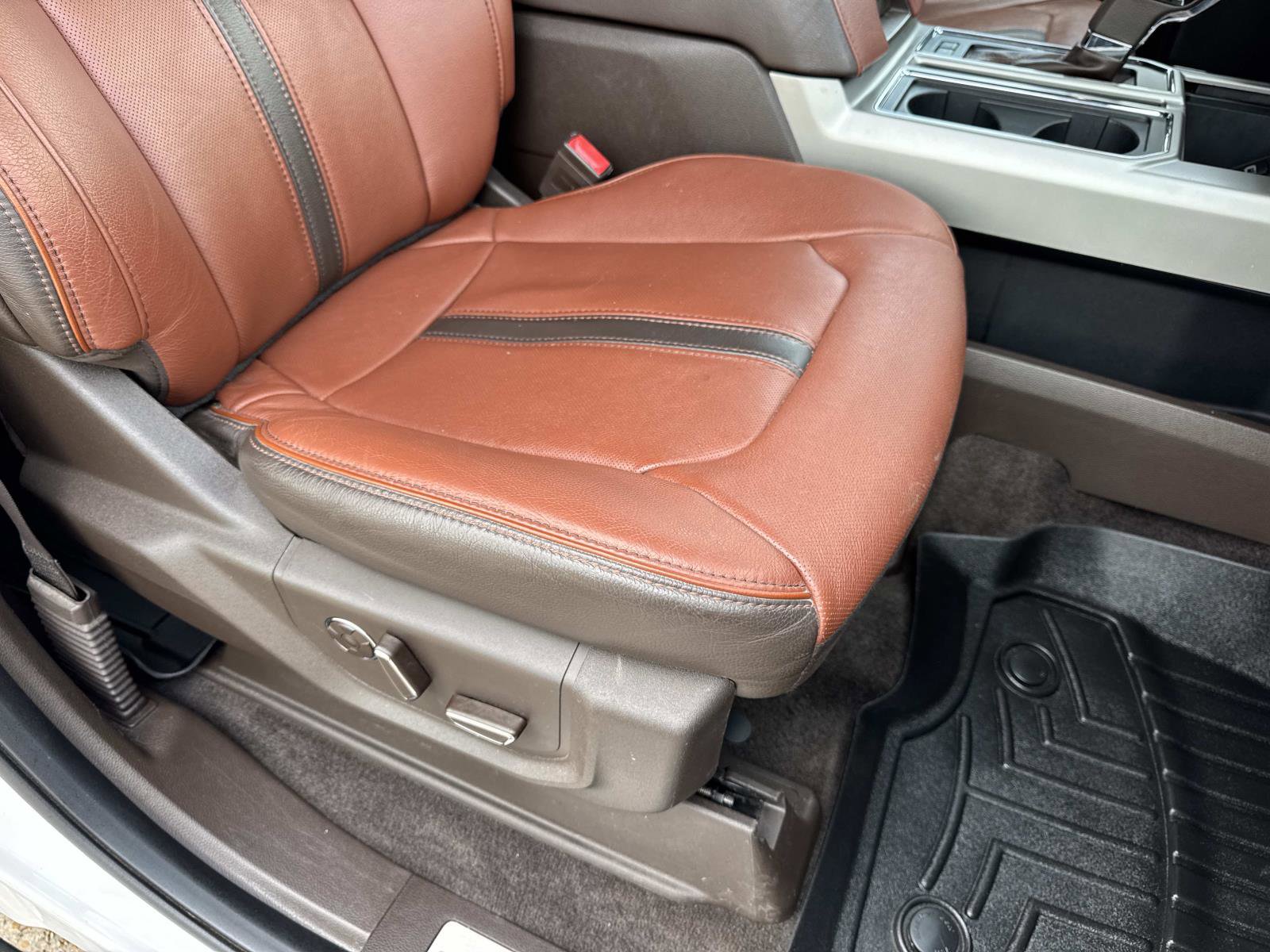 Used 2018 Ford F150 King Ranch w/ Equipment Group 601A Luxury image 10