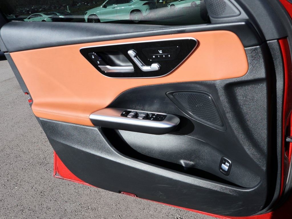 Certified 2022 Mercedes-Benz C 300 4MATIC Sedan image 36