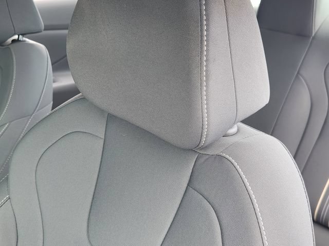 Certified 2025 Hyundai Elantra Sport FWD image 9
