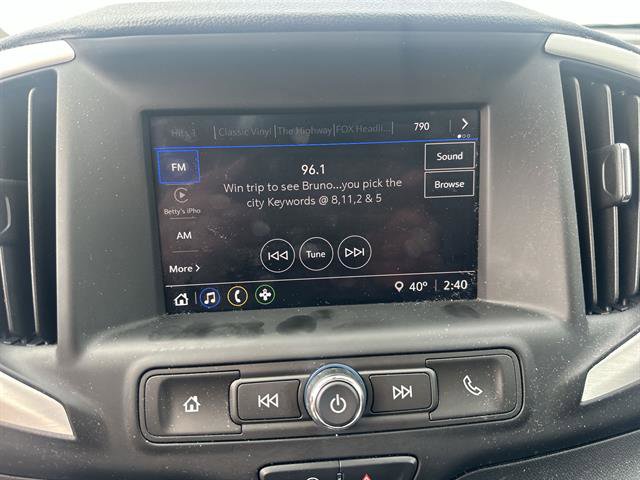 Used 2023 GMC Terrain SLE w/ Driver Convenience Package image 12