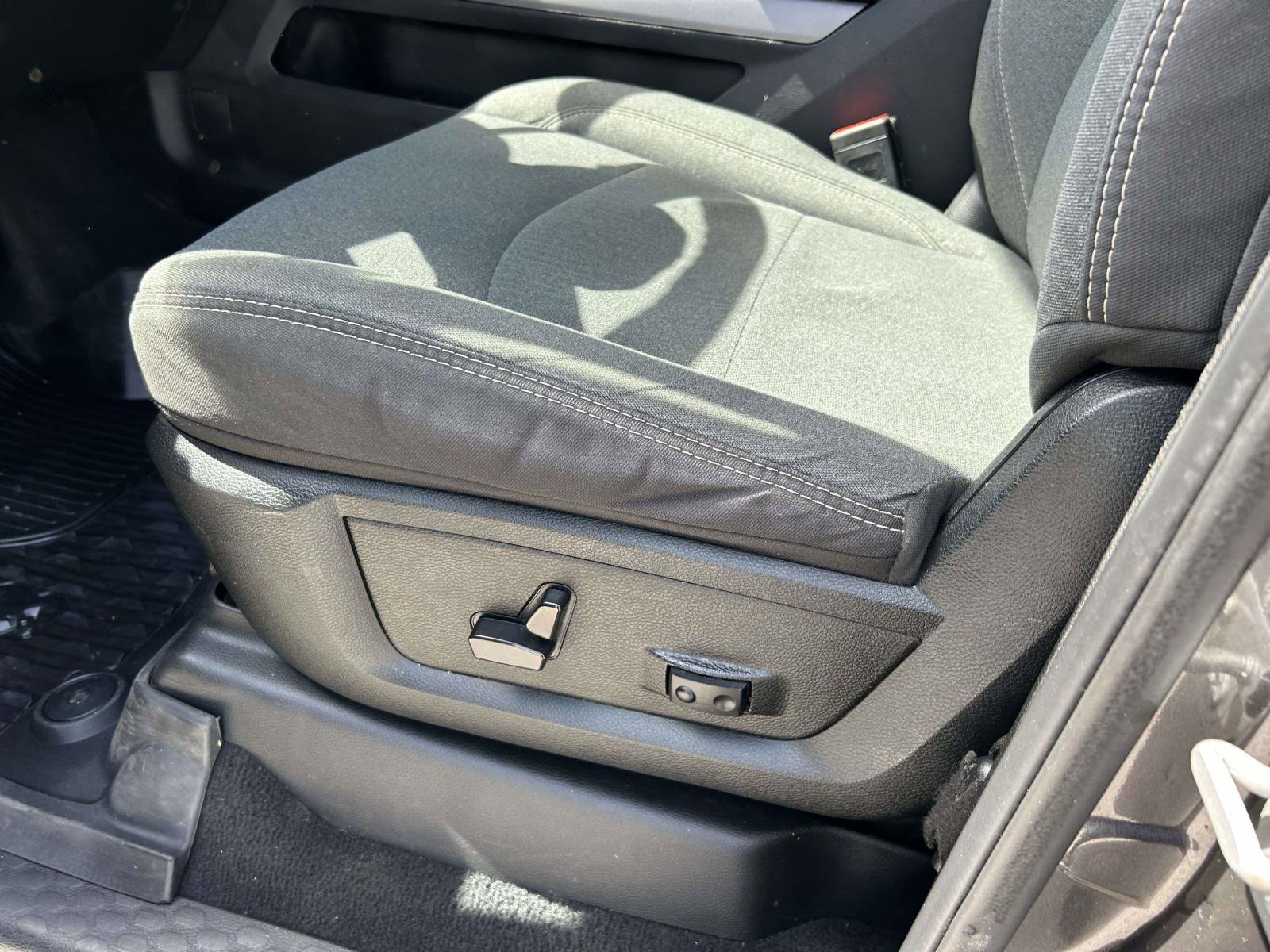 Used 2023 RAM 2500 Big Horn w/ Level 1 Equipment Group image 16