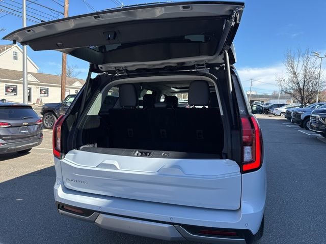 Used 2025 Ford Expedition Platinum image 11