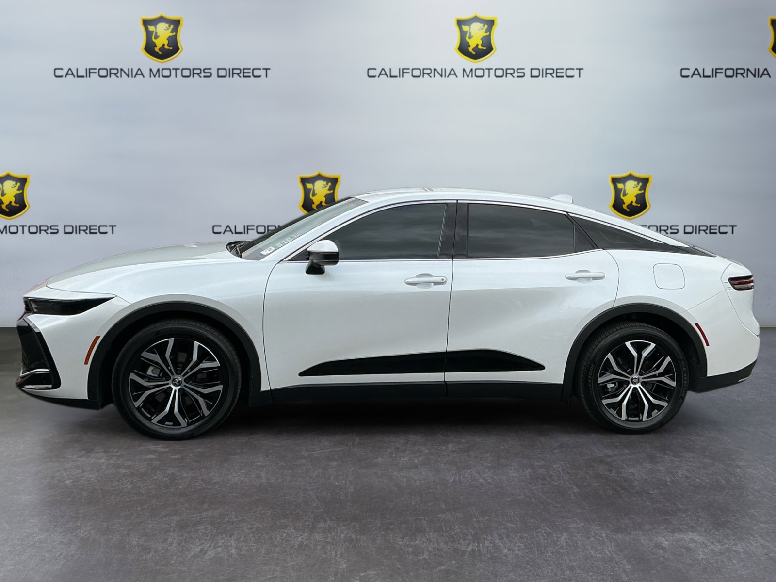 Used 2024 Toyota Crown XLE image 8