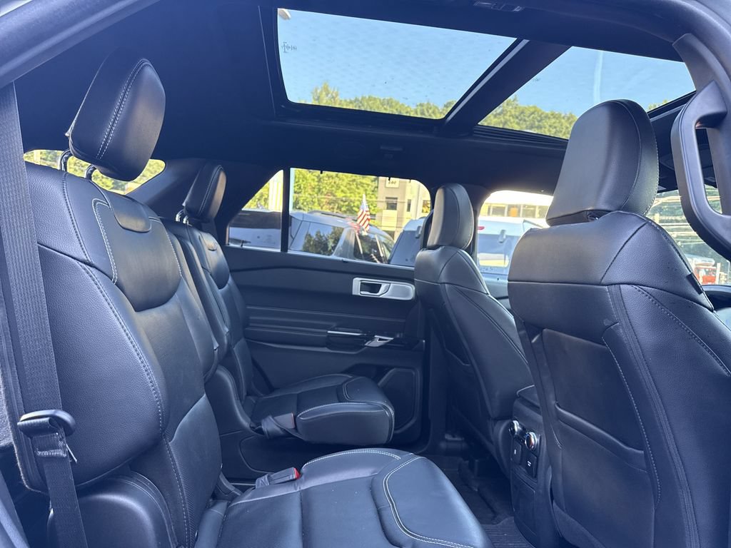 Used 2023 Ford Explorer ST w/ Equipment Group 401A AWD/4WD image 29