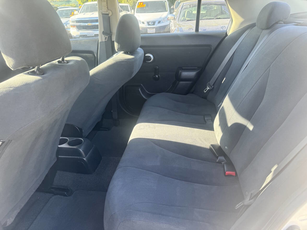 Used 2011 Nissan Versa Sedan image 9