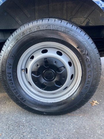 Used 2015 Ford Transit 350 XL image 29