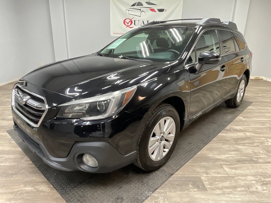 Used 2019 Subaru Outback 2.5i Premium AWD/4WD image 1