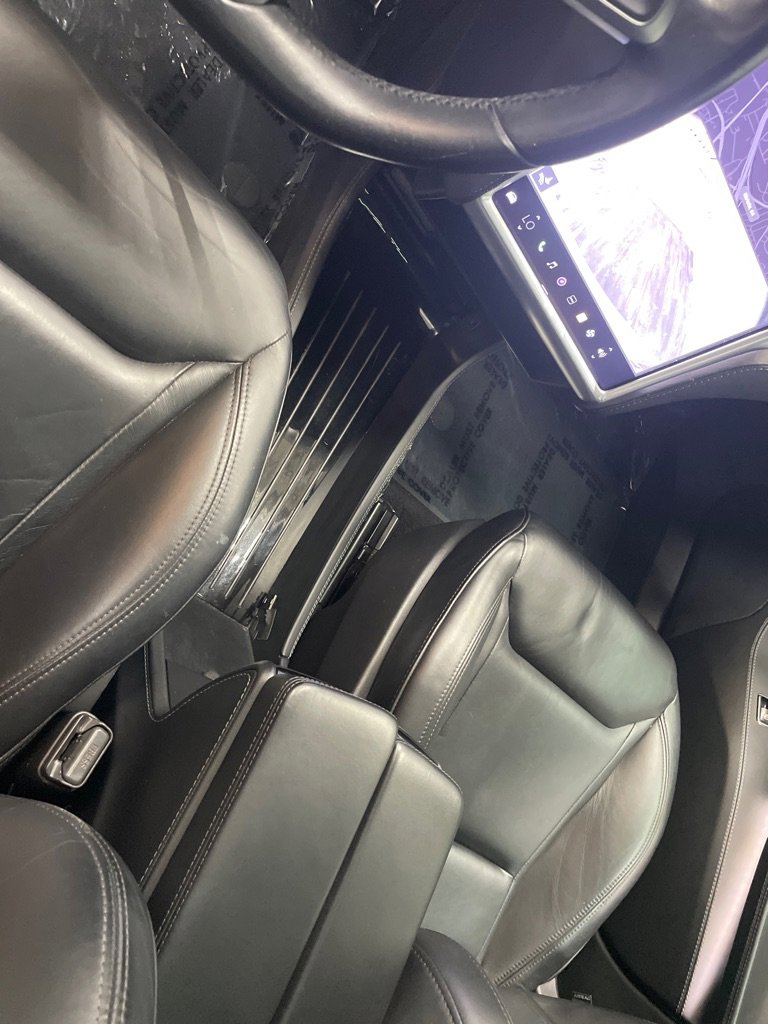 Used 2015 Tesla Model S 70 image 24