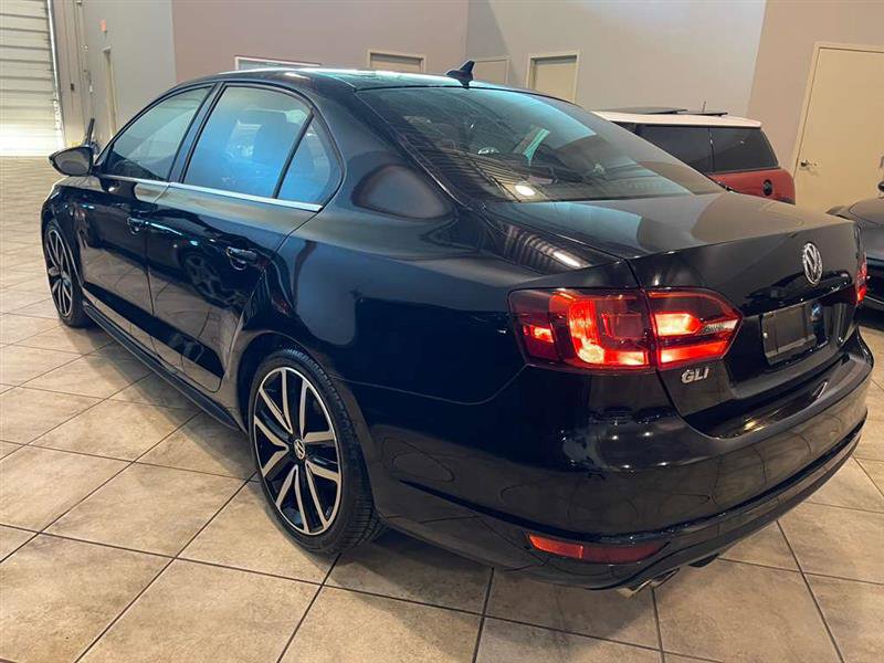 Used 2012 Volkswagen Jetta GLI Autobahn image 9
