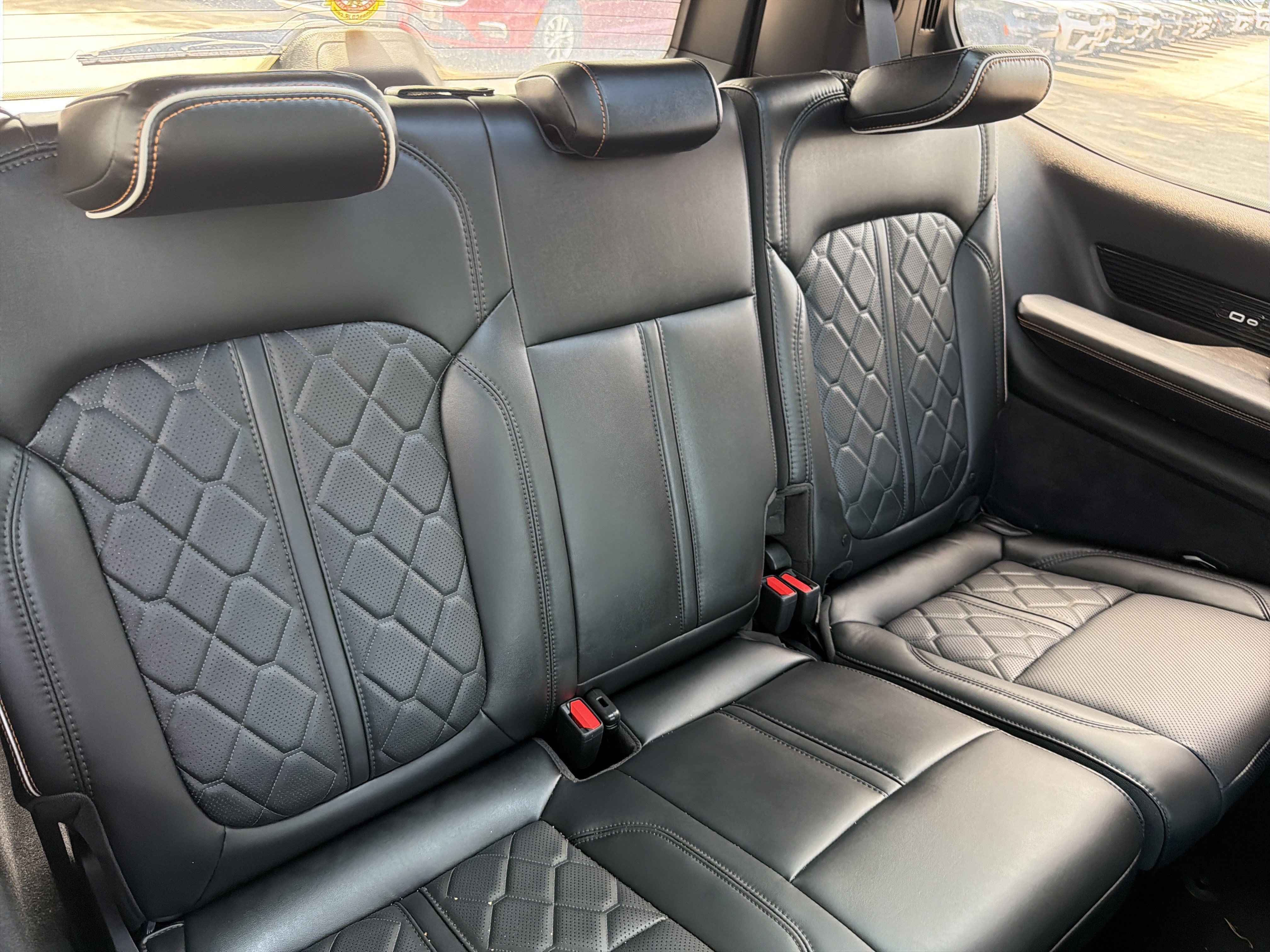 Used 2024 Jeep Grand Wagoneer Series III w/ Rear Seat Video Group 1 AWD/4WD image 18