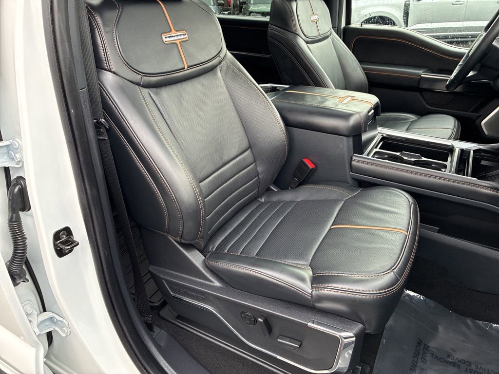 Used 2024 Ford F250 Platinum image 23