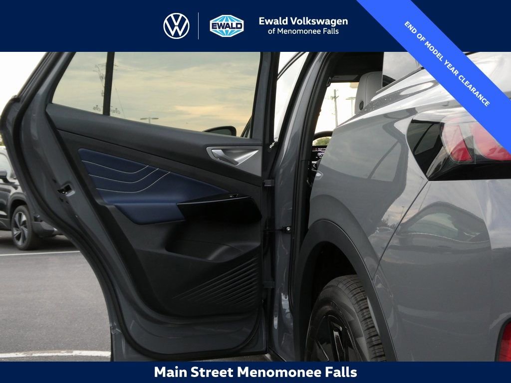 New 2025 Volkswagen ID.4 Pro S image 34