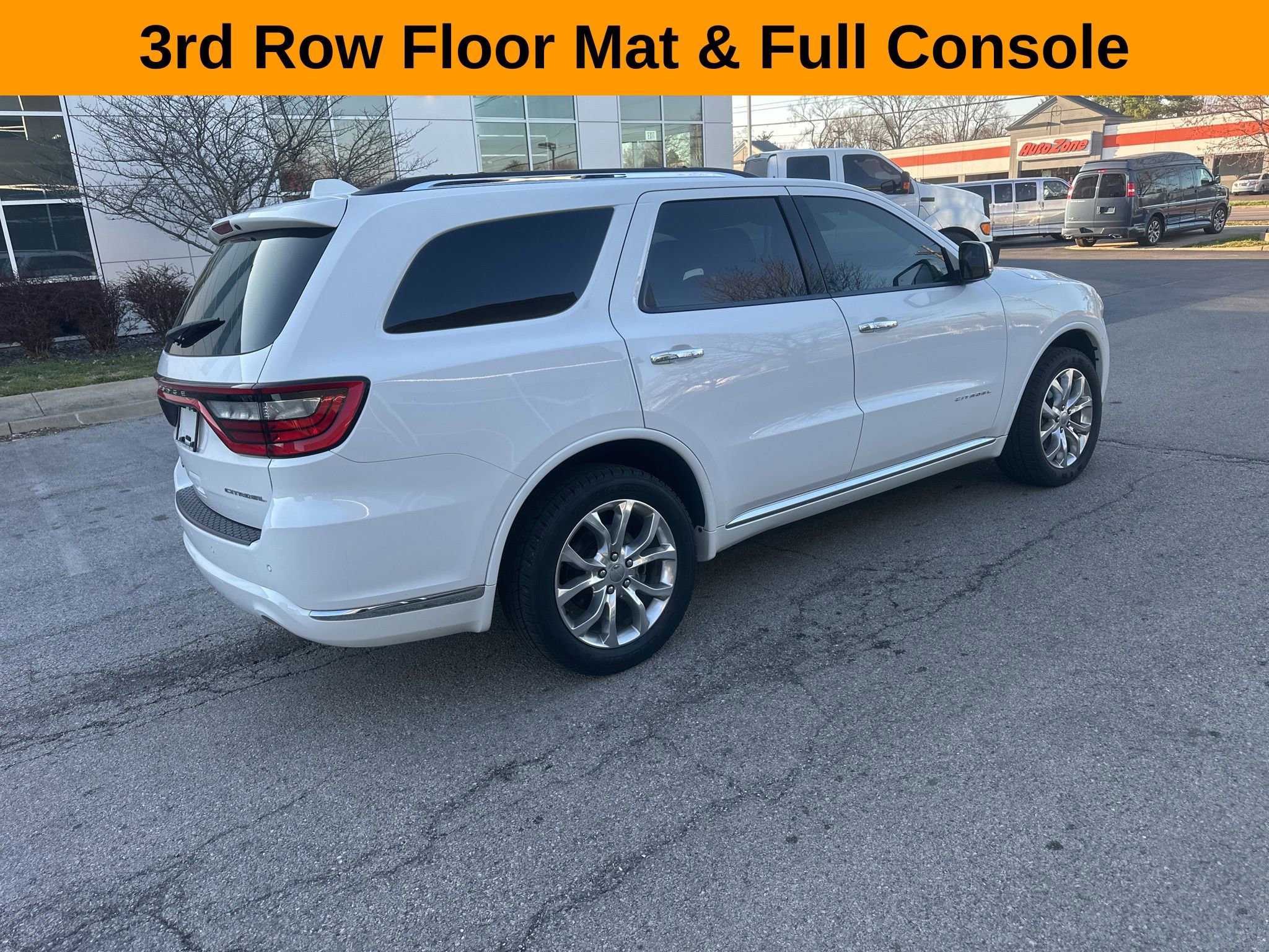 Used 2017 Dodge Durango Citadel w/ Premium Entertainment Group image 3