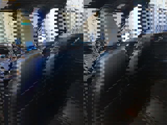 Used 2024 Ford Escape ST-Line image 17