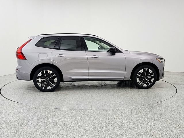 New 2026 Volvo XC60 B5 Plus w/ Protection Package Premier AWD/4WD image 4