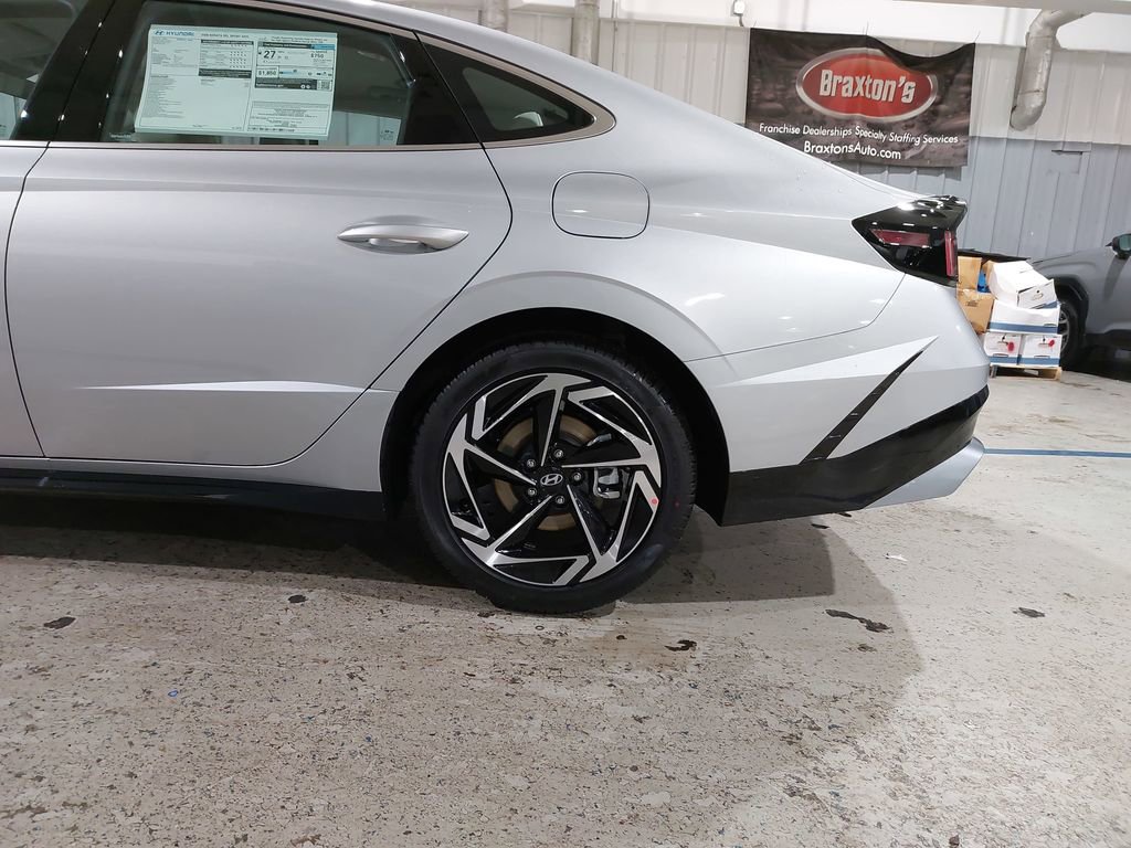 New 2026 Hyundai Sonata SEL AWD/4WD image 31