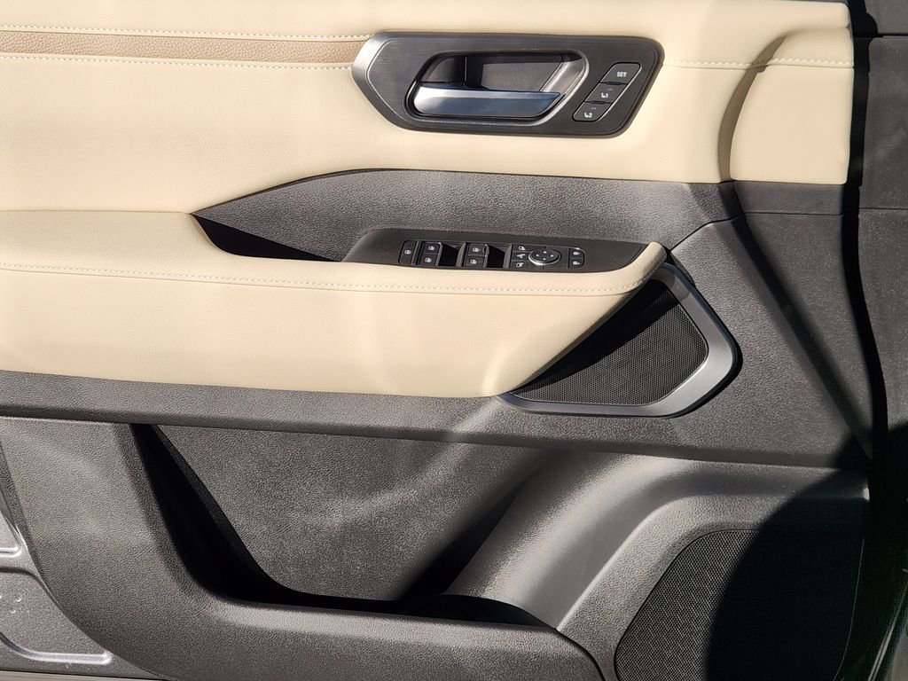 New 2026 Nissan Armada Platinum Reserve image 15