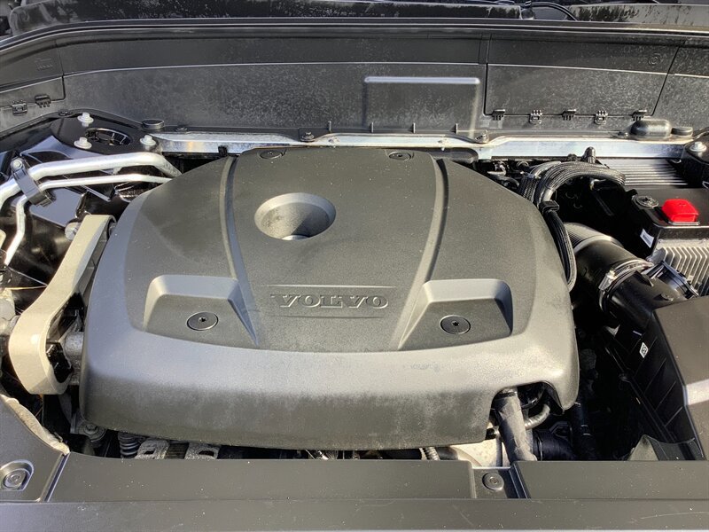 Used 2019 Volvo XC90 T5 R-Design w/ Protection Package Premier AWD/4WD image 19