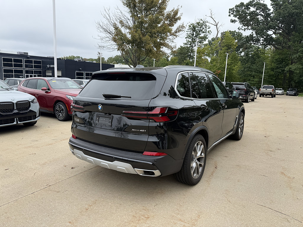 Used 2026 BMW X5 xDrive40i AWD/4WD image 3