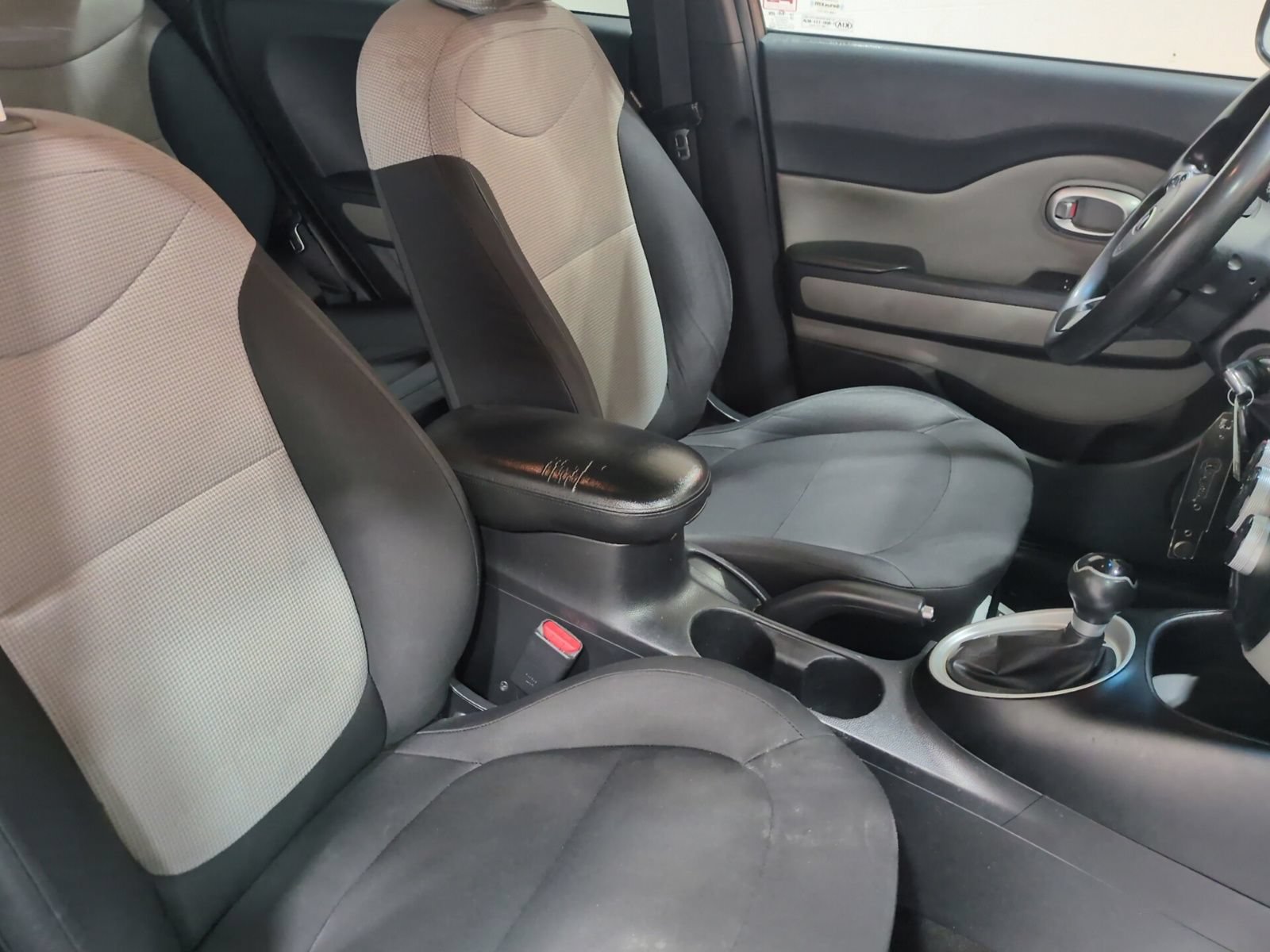 Used 2015 Kia Soul FWD image 10