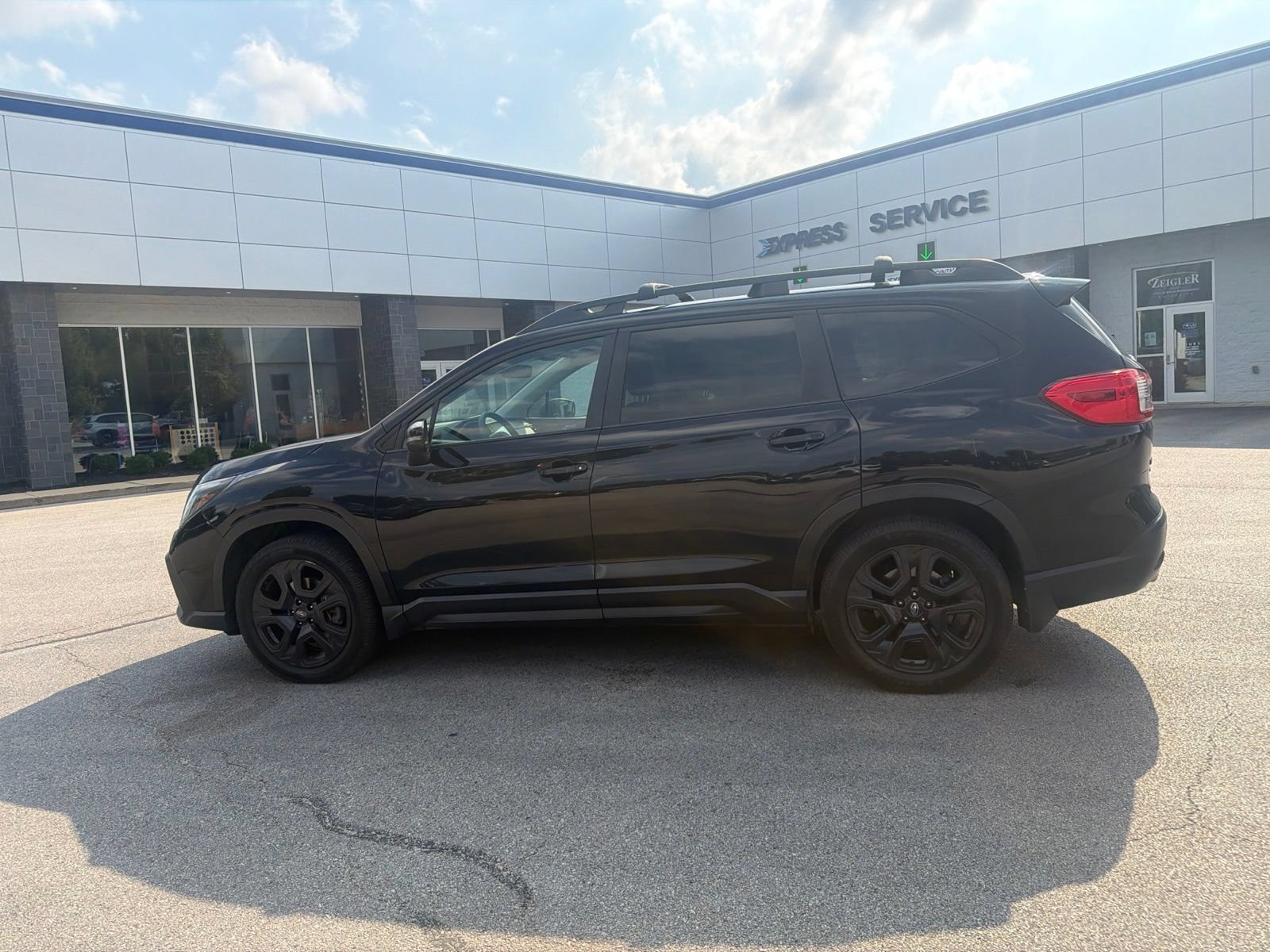 Used 2023 Subaru Ascent Onyx Edition AWD/4WD image 22