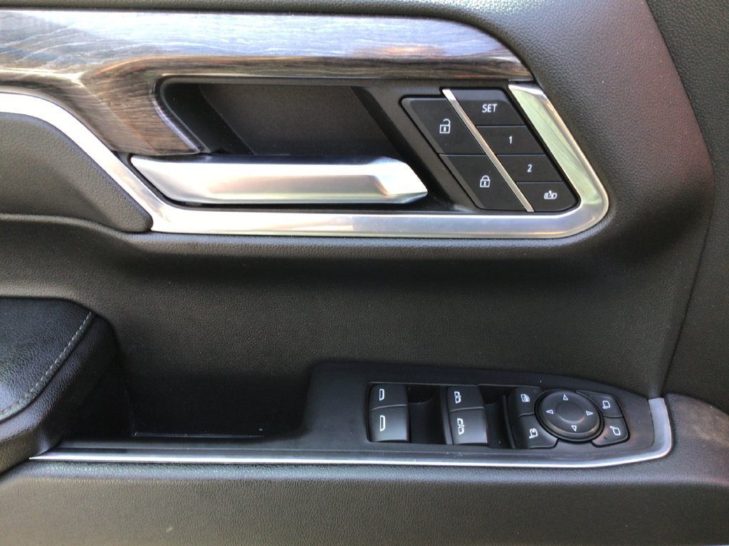 Used 2023 Chevrolet Silverado 1500 LTZ w/ Technology Package AWD/4WD image 23