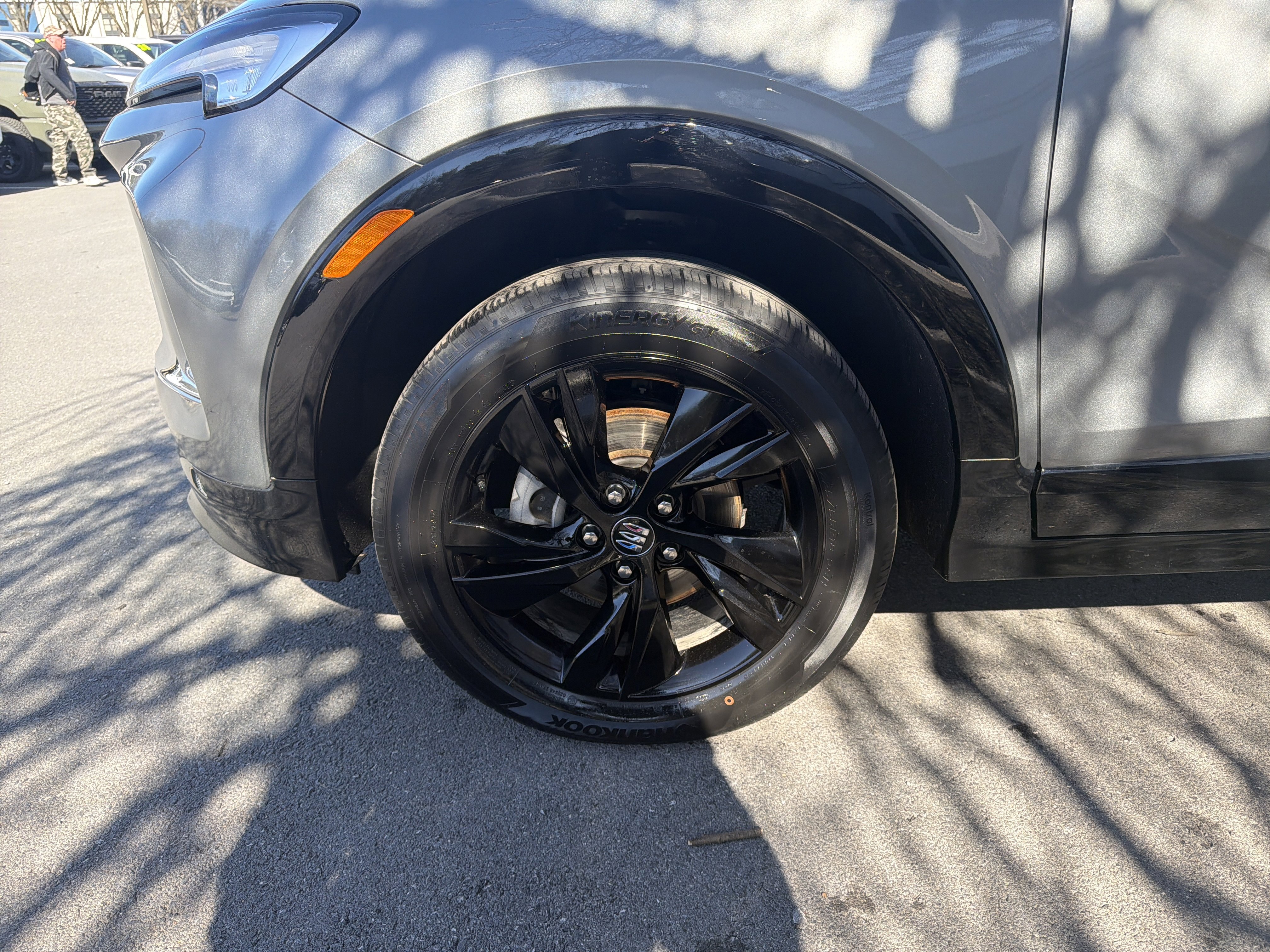 Used 2024 Buick Encore GX Sport Touring image 11