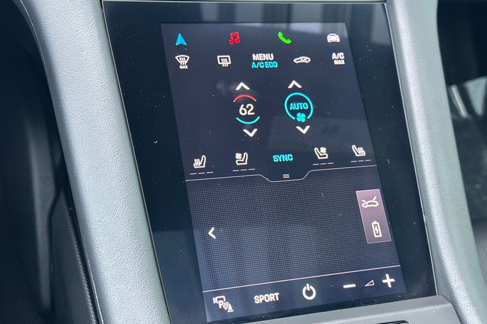 Used 2024 Porsche Taycan RWD image 20