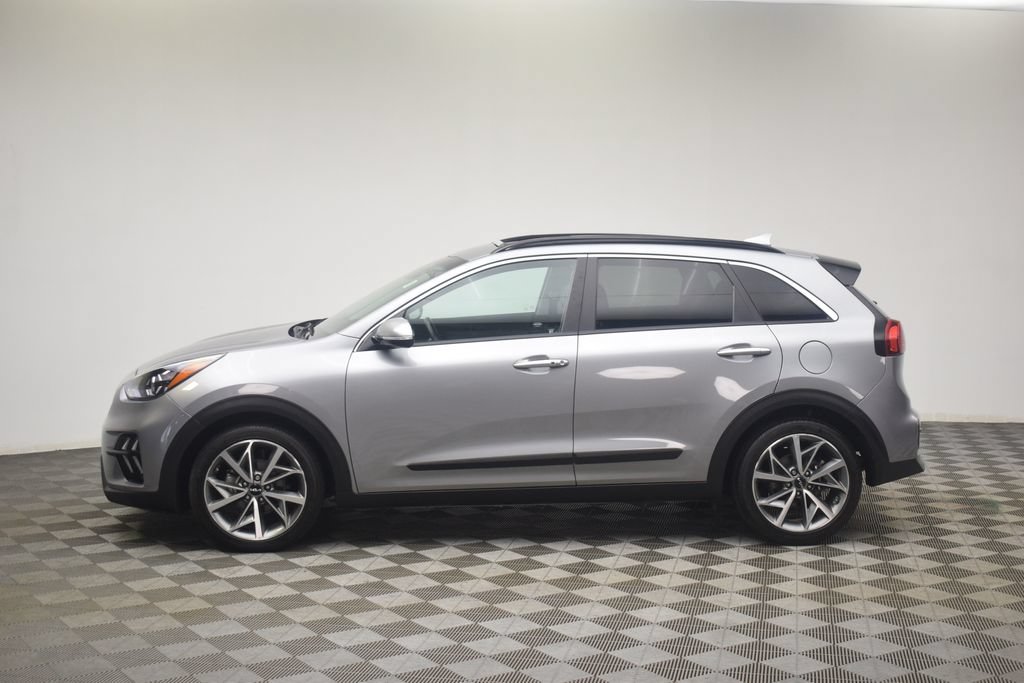 Used 2022 Kia Niro Touring Special Edition FWD image 12