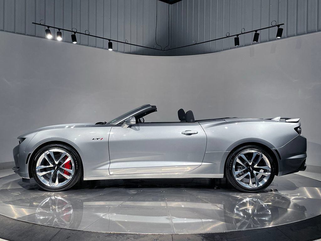 Used 2024 Chevrolet Camaro LT w/ RS Package RWD image 10