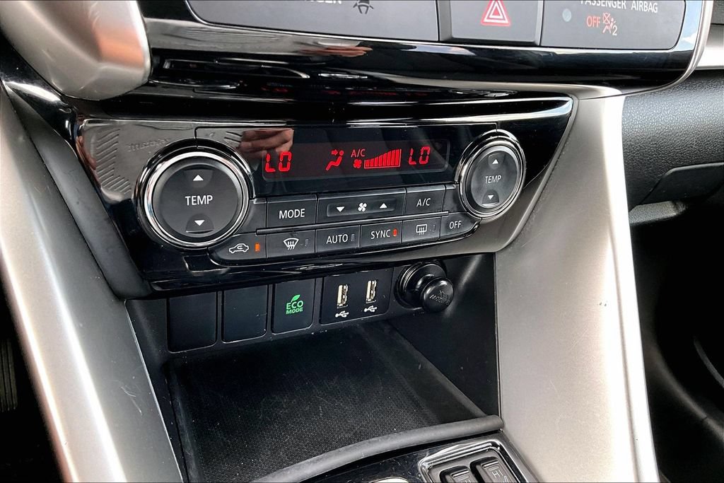 Used 2024 Mitsubishi Eclipse Cross SE AWD/4WD image 32