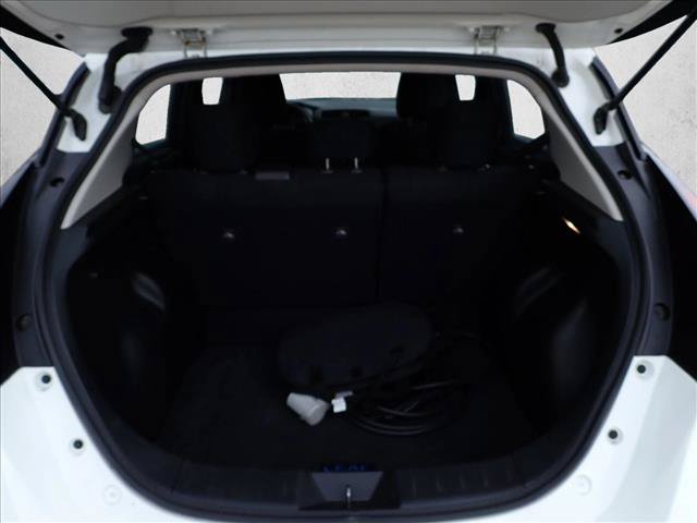 Used 2025 Nissan Leaf S FWD image 7