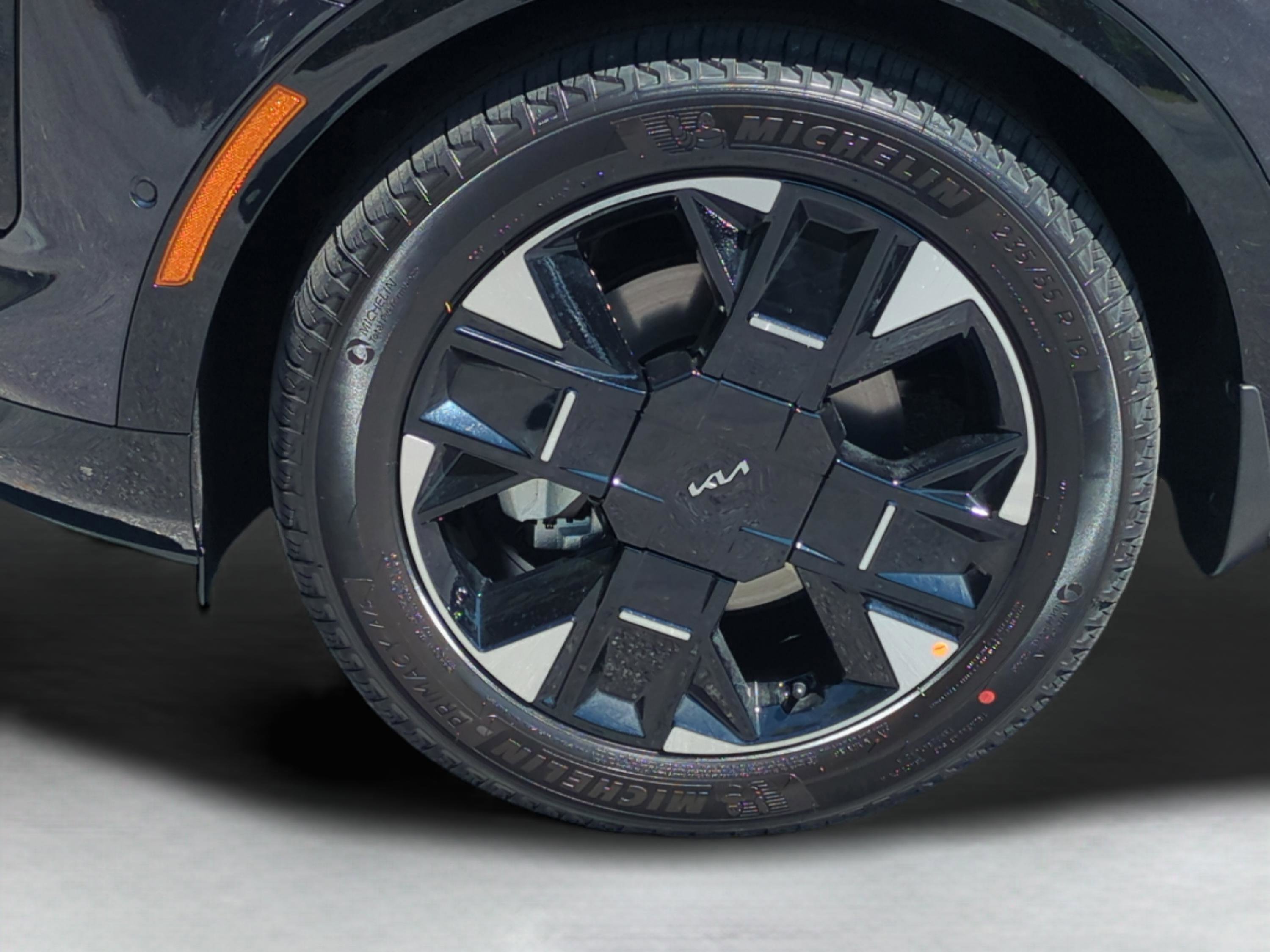 New 2026 Kia Sportage SX image 11