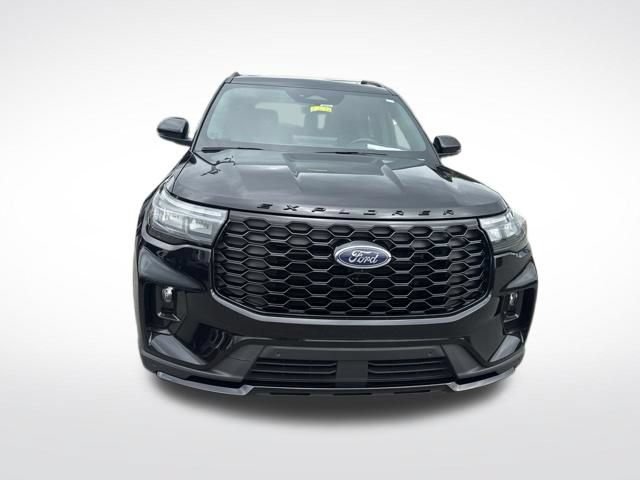 Used 2025 Ford Explorer ST-Line AWD/4WD image 8