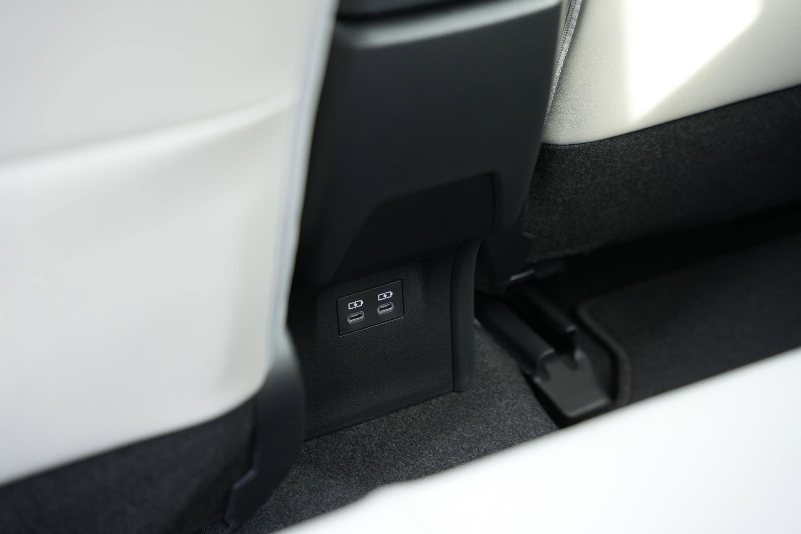 New 2026 Toyota Prius XLE image 38