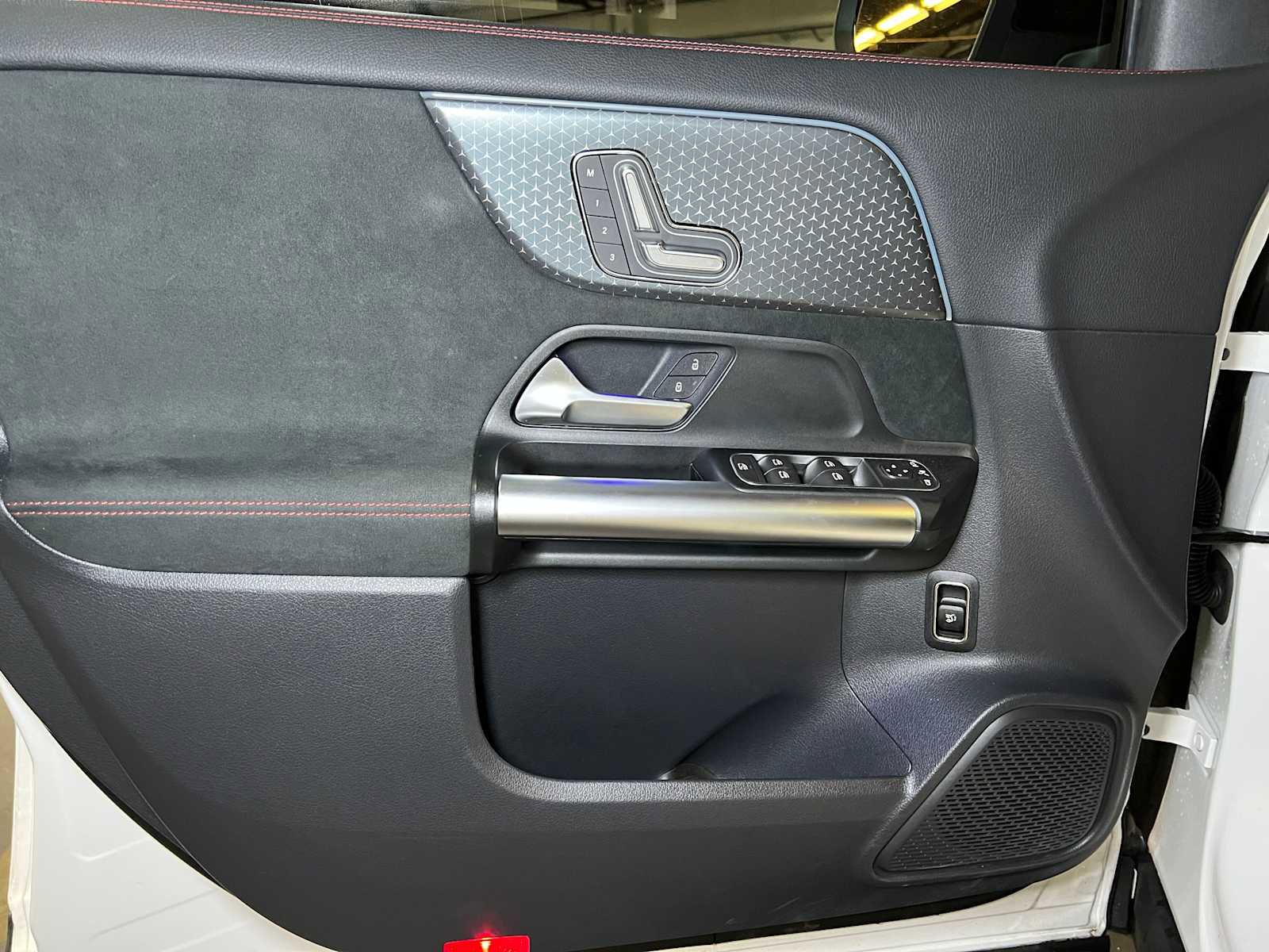 Certified 2025 Mercedes-Benz GLA 250 4MATIC image 19