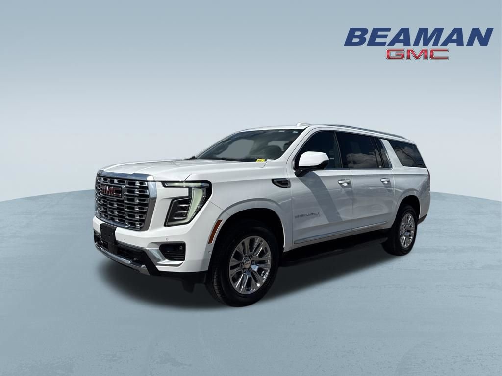 Used 2025 GMC Yukon XL Denali AWD/4WD image 3