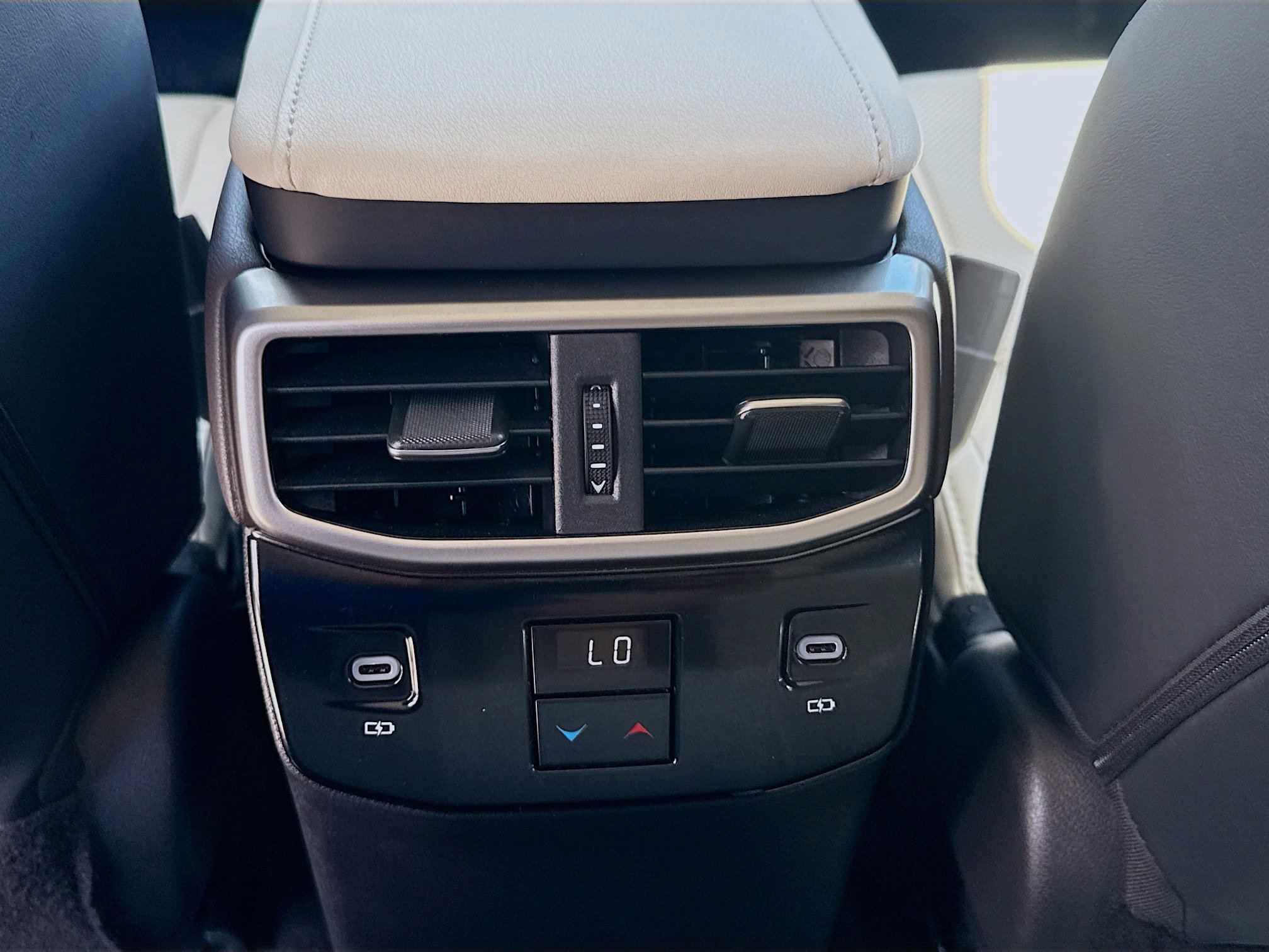 Used 2024 Lexus RX 350 FWD w/ Accessory Package (K3) image 23