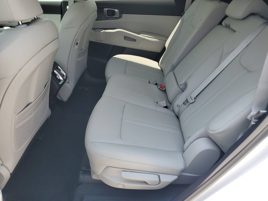 New 2026 Kia Sorento S w/ S Panoramic Sunroof Package FWD image 21